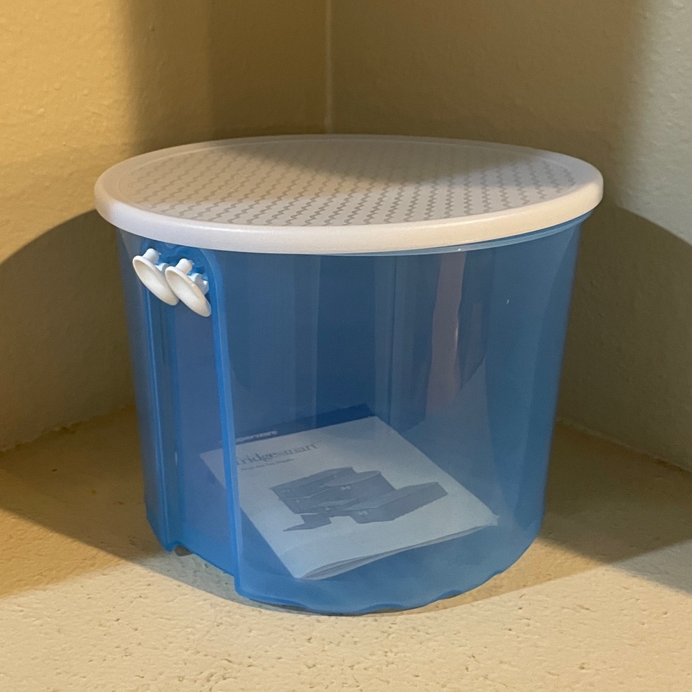 Tupperware Fridgesmart Large Round Container - Picture 10 of 12